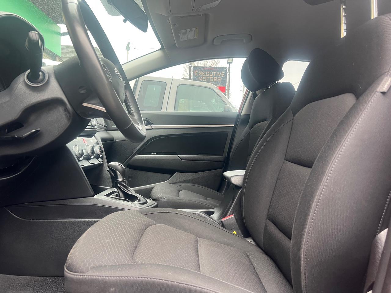 2019 Hyundai Elantra BACK CAM-HEATED SEATS- BLUETOOTH & MORE! Photo