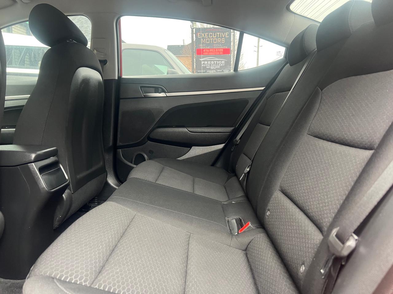 2019 Hyundai Elantra BACK CAM-HEATED SEATS- BLUETOOTH & MORE! Photo