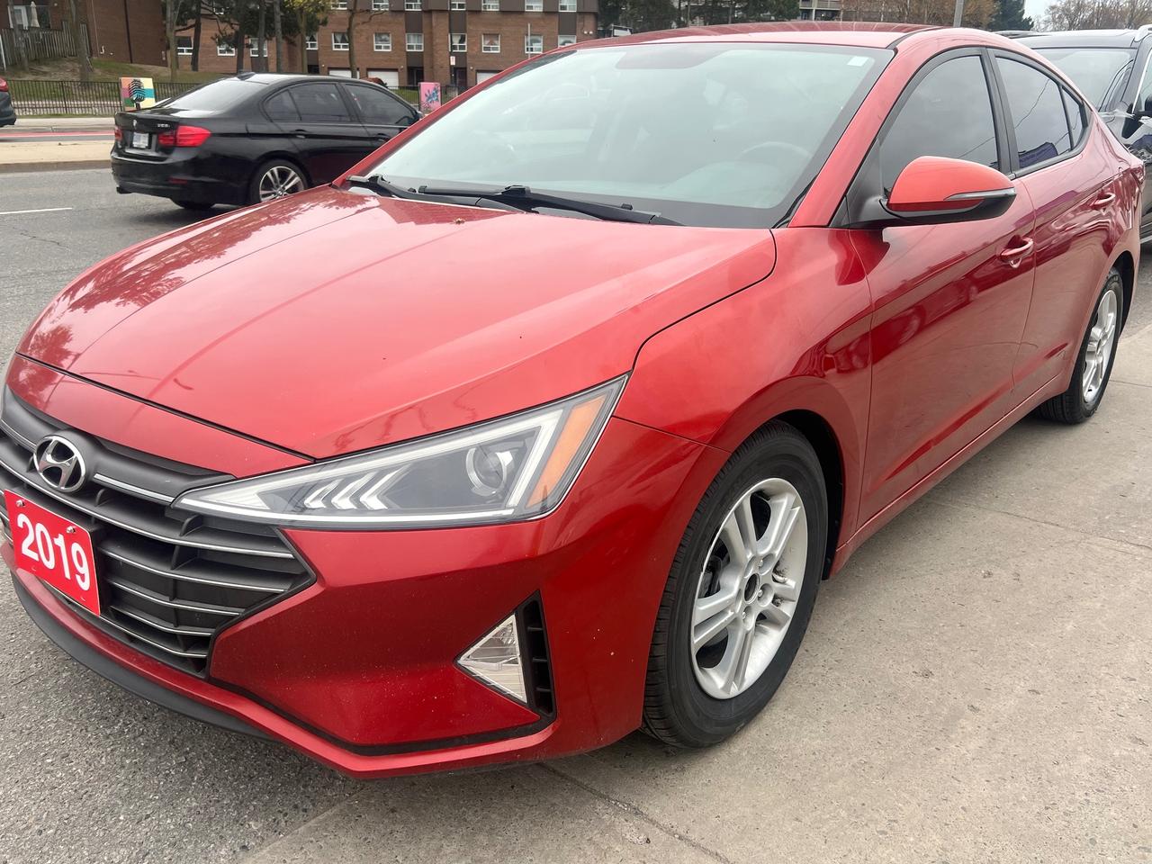 2019 Hyundai Elantra BACK CAM-HEATED SEATS- BLUETOOTH & MORE! Photo2