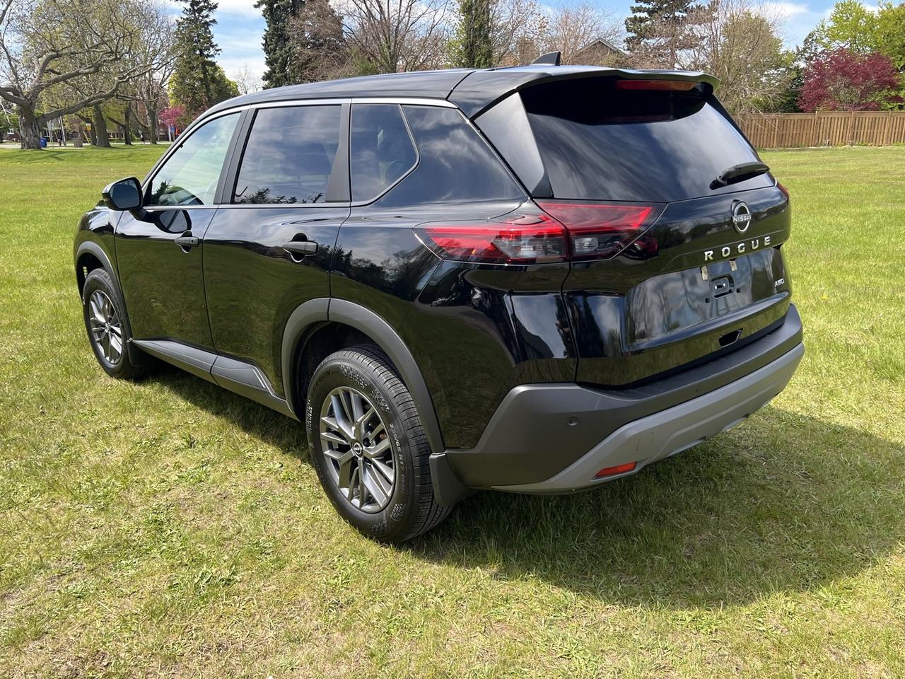 2023 Nissan Rogue S AWD *Clean Carfax Photo