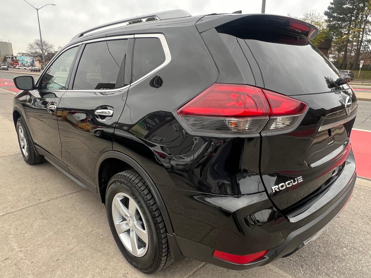 2019 Nissan Rogue BACK CAM- SUNROOF-HEATED SEATS- BLUETOOTH Photo4