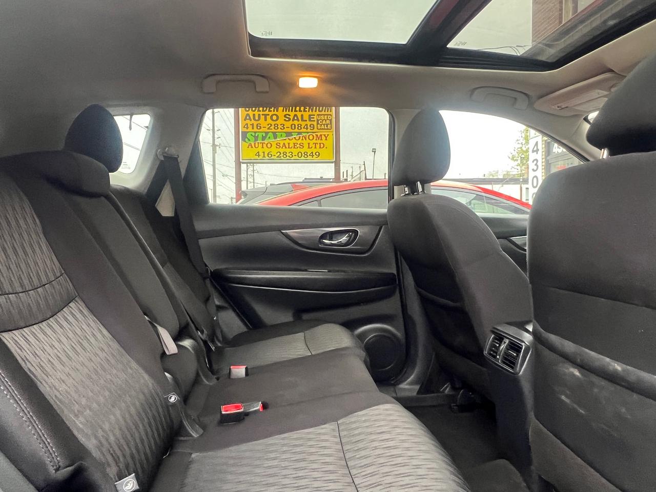 2019 Nissan Rogue BACK CAM- SUNROOF-HEATED SEATS- BLUETOOTH Photo