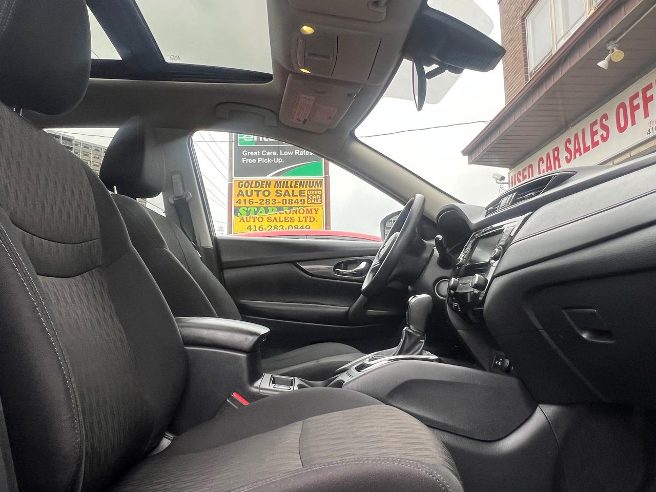 2019 Nissan Rogue BACK CAM- SUNROOF-HEATED SEATS- BLUETOOTH Photo