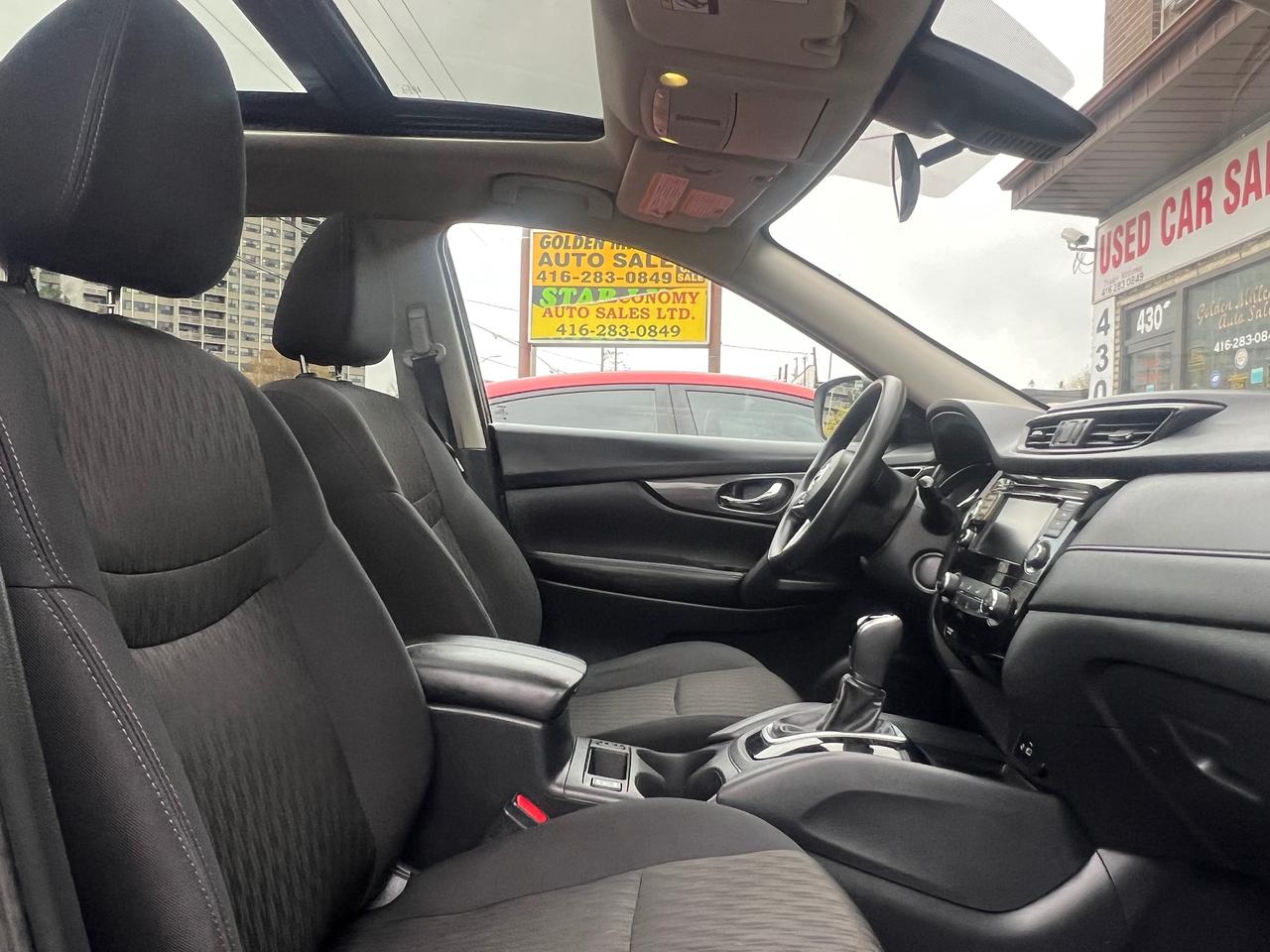 2019 Nissan Rogue BACK CAM- SUNROOF-HEATED SEATS- BLUETOOTH Photo