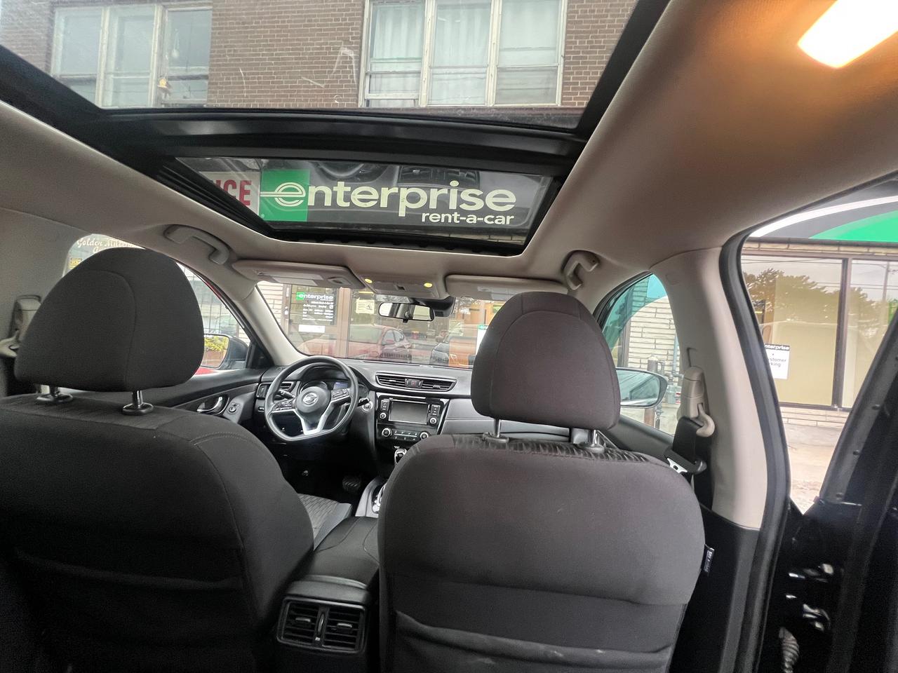 2019 Nissan Rogue BACK CAM- SUNROOF-HEATED SEATS- BLUETOOTH Photo