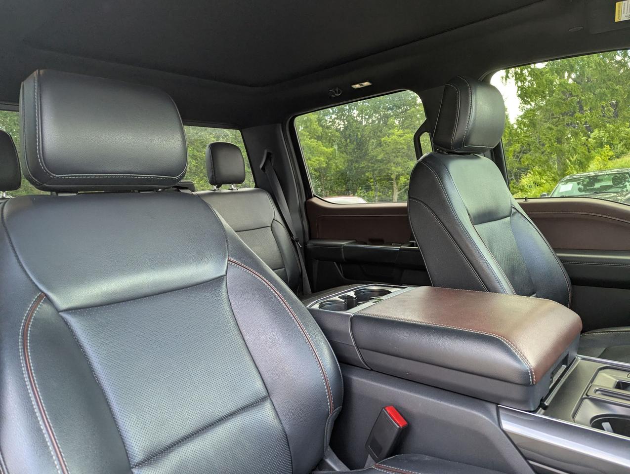 2022 Ford F-150 Lariat 4WD SuperCrew 5.5' Box Photo