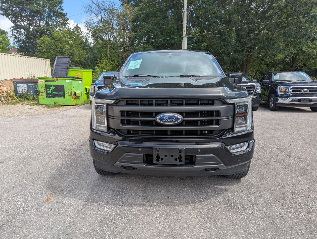 2022 Ford F-150 Lariat 4WD SuperCrew 5.5' Box Photo1