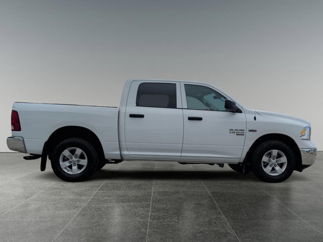 2023 RAM 1500 Classic SLT - Photo #6