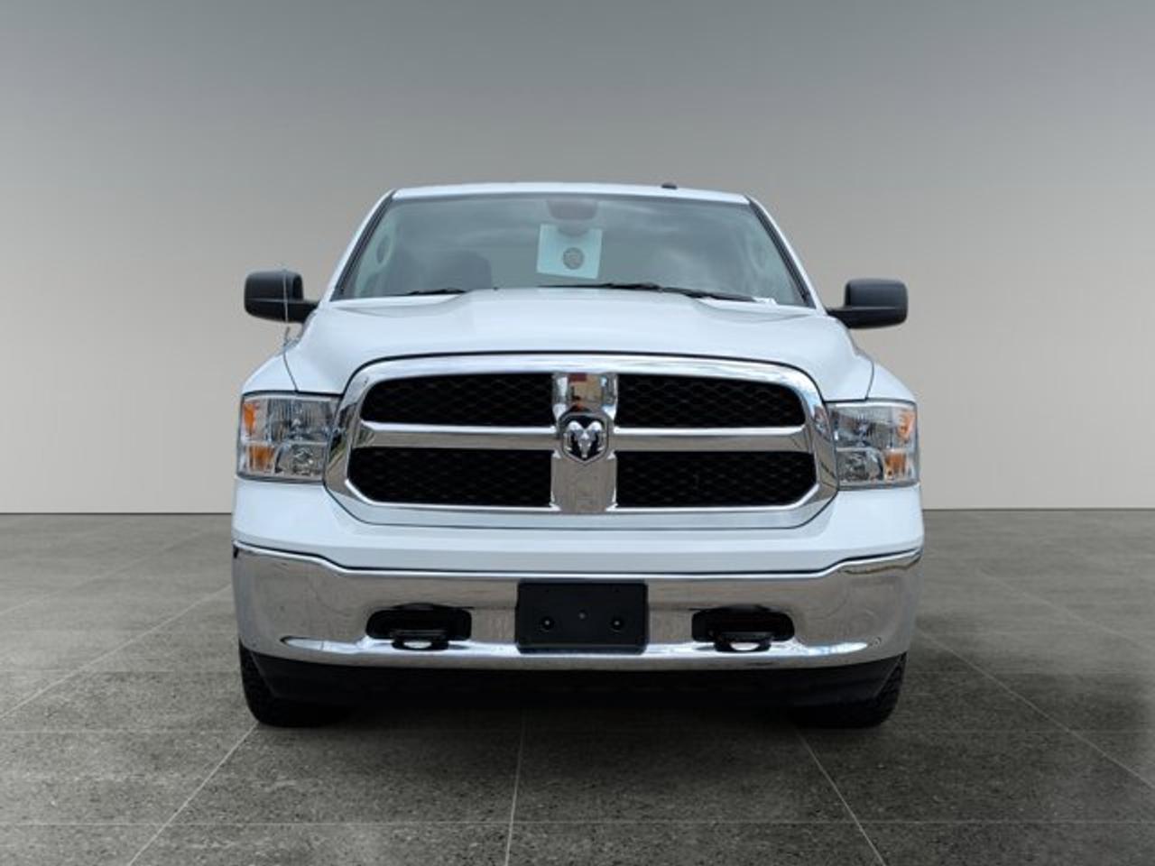 2023 RAM 1500 Classic SLT - Photo #8