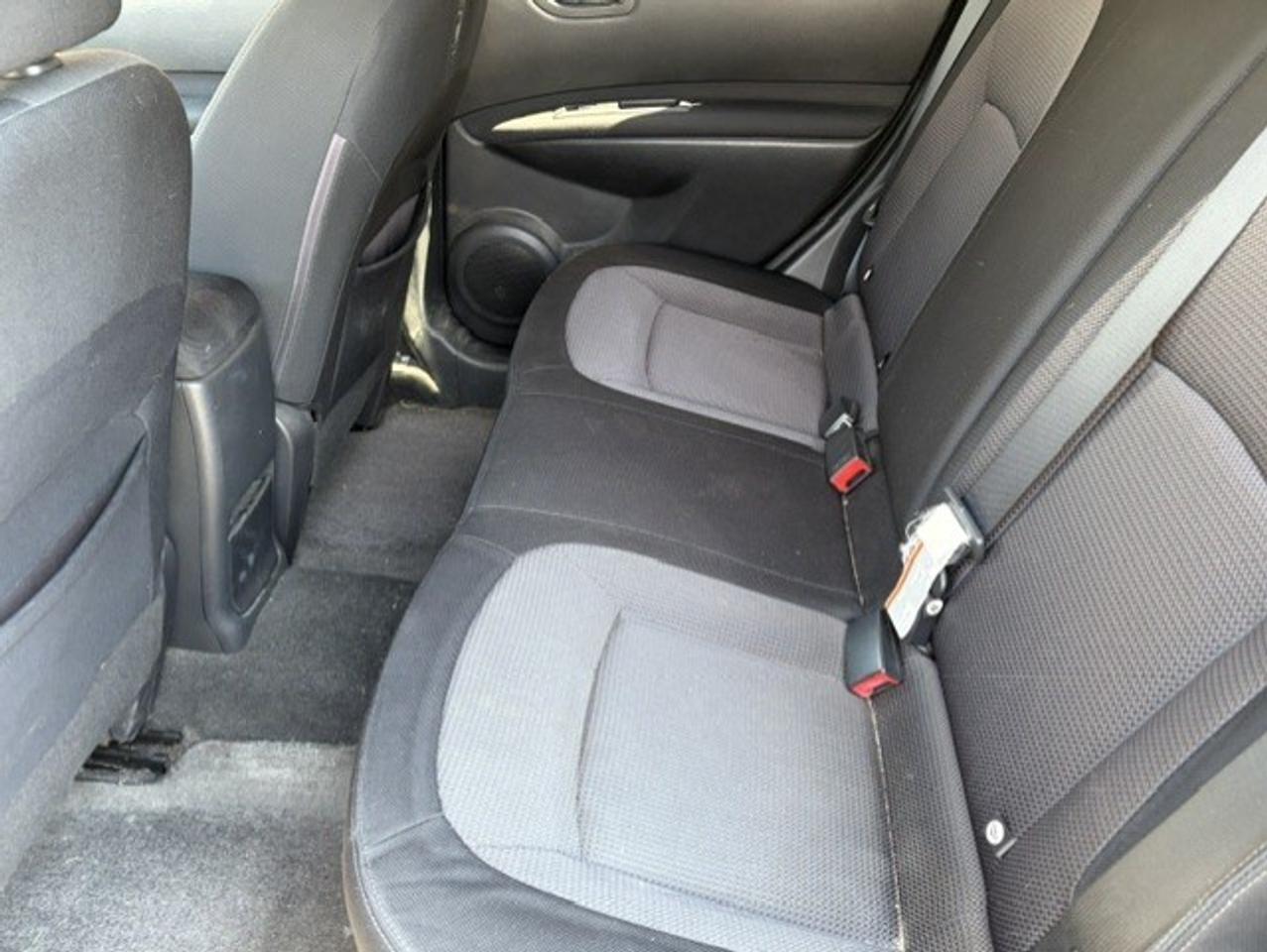 2011 Nissan Rogue AWD 4dr SV Photo
