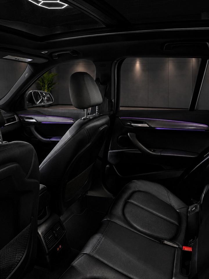2021 BMW X1 xDrive28i Photo