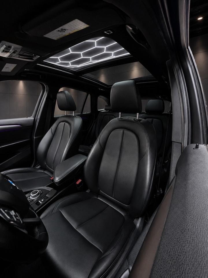 2021 BMW X1 xDrive28i Photo