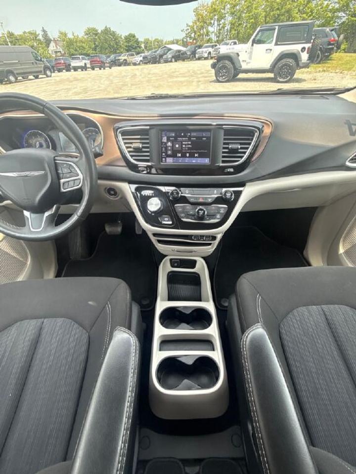 2024 Chrysler GR CARAVAN 1 Photo