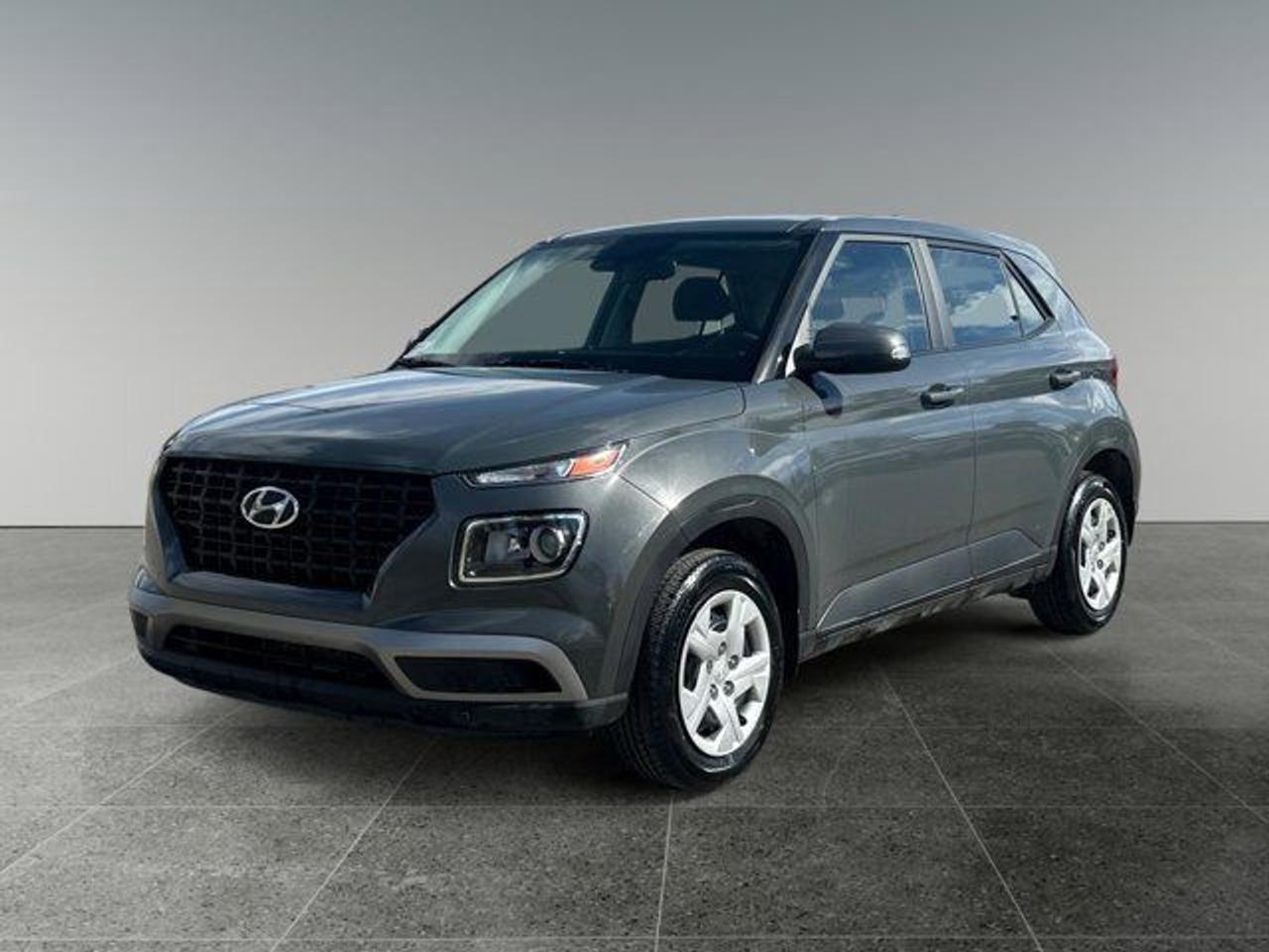 2025 Hyundai Venue Essential - Photo #1