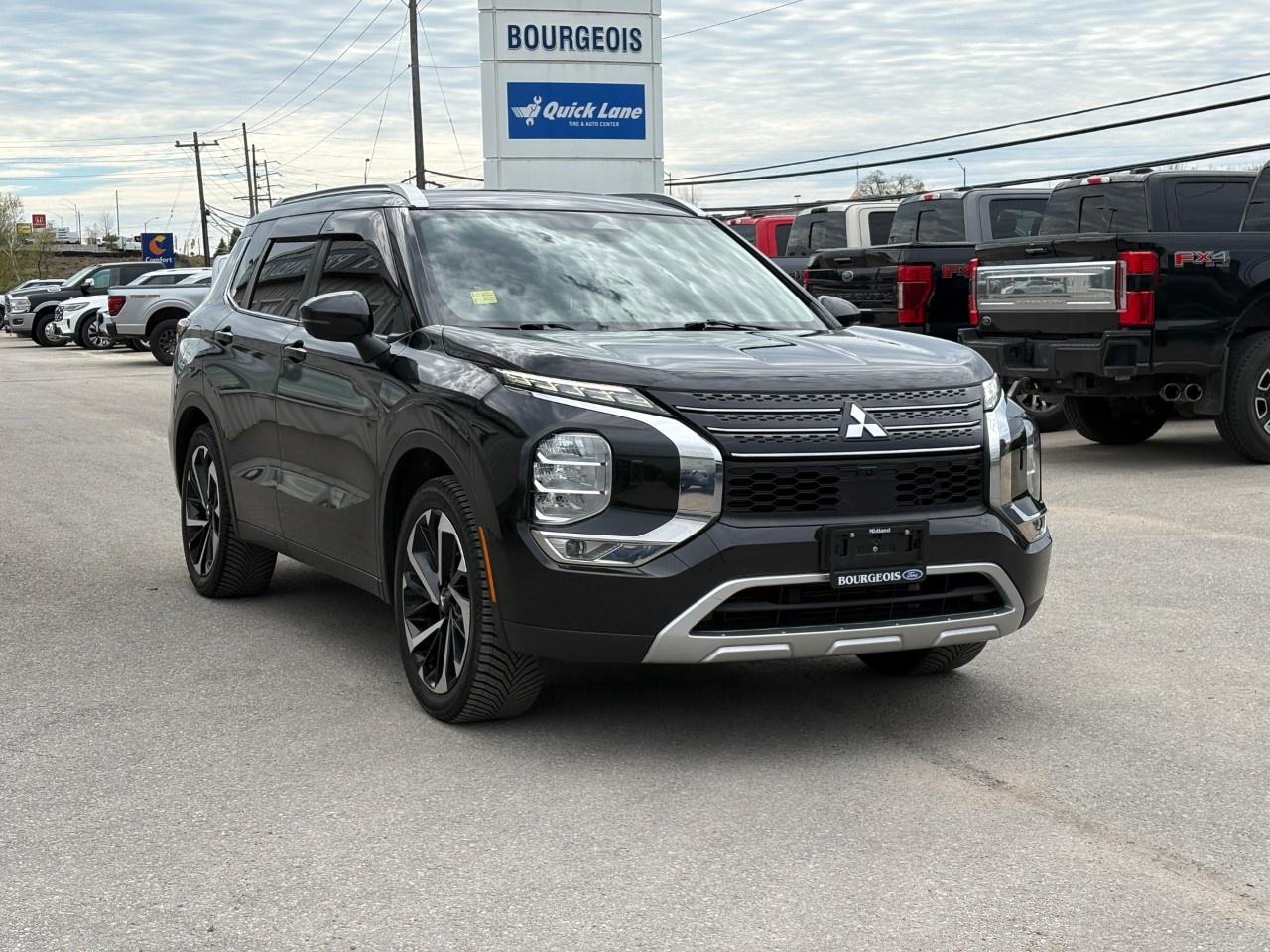 2022 Mitsubishi Outlander  Photo