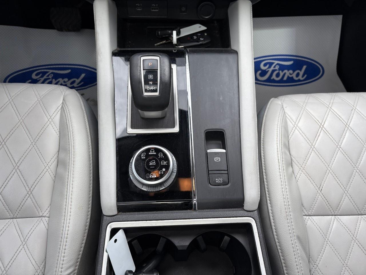 2022 Mitsubishi Outlander  Photo