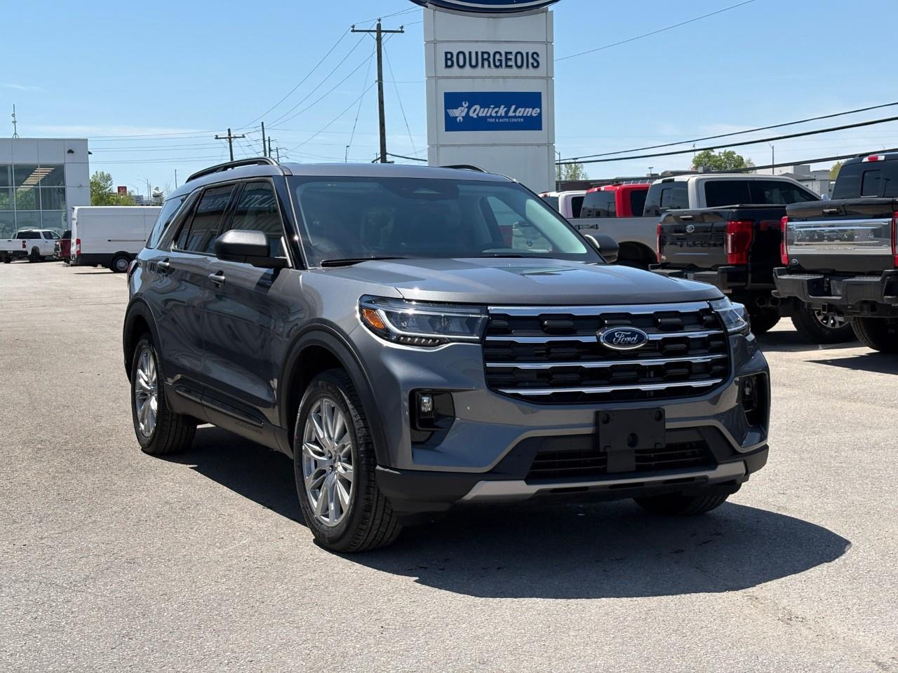 2026 Ford Explorer Active w/200A Pkg 4WD Photo