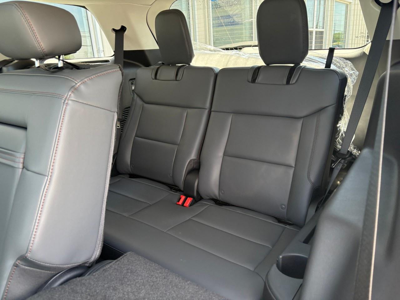 2026 Ford Explorer Active w/200A Pkg 4WD Photo