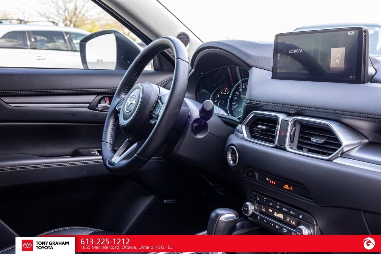 2024 Mazda CX-5 GT Photo