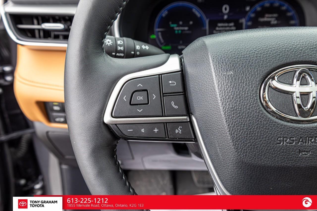 2025 Toyota Highlander HYBRID Limited Platinum Package Photo