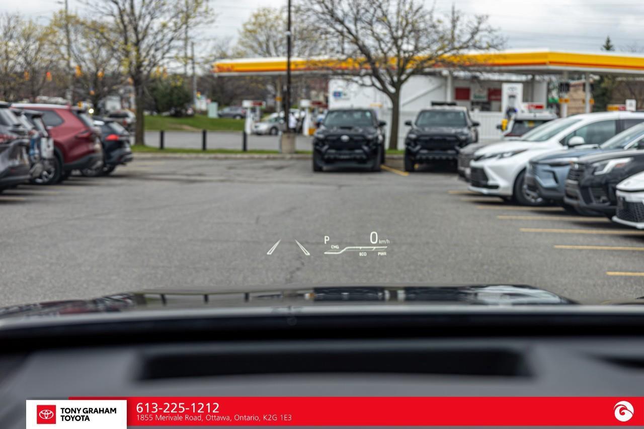 2025 Toyota Highlander HYBRID Limited Platinum Package Photo