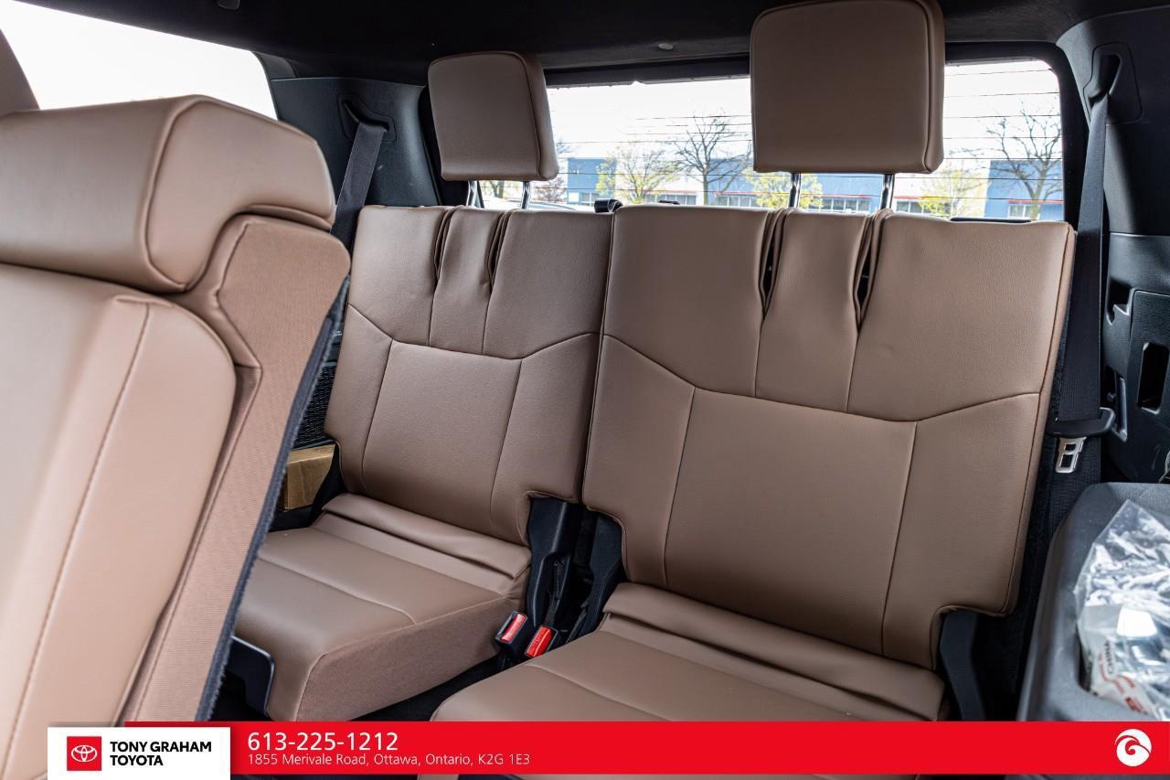 2025 Toyota 4Runner 7 PASSENGER LIMITED PACKAGE Photo