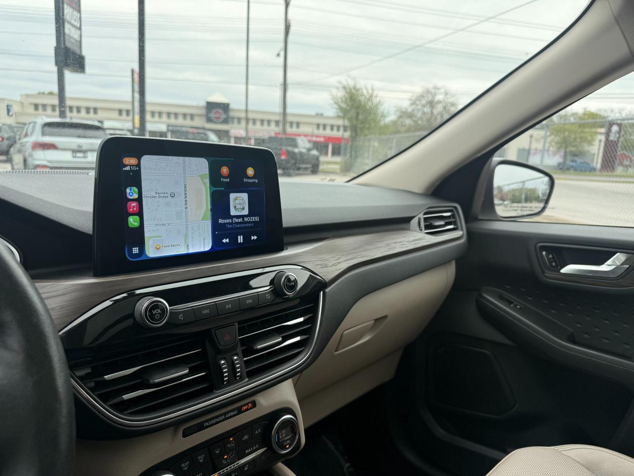 2020 Ford Escape Titanium Photo