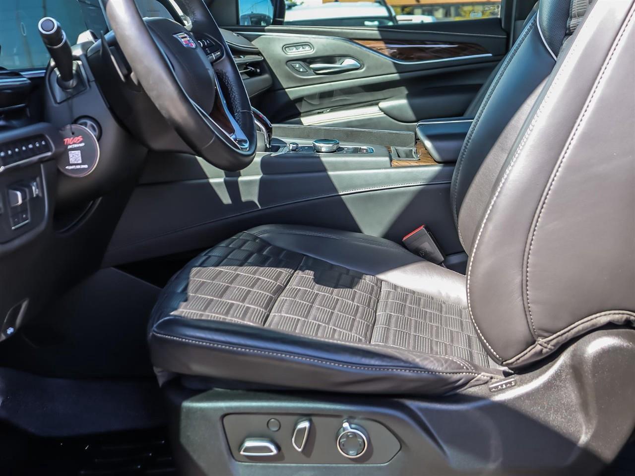 2022 Cadillac Escalade ESV Sport Platinum ESV | Platinum | DVD | Sport | Photo