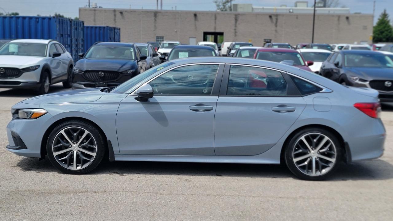 2022 Honda Civic Touring Photo