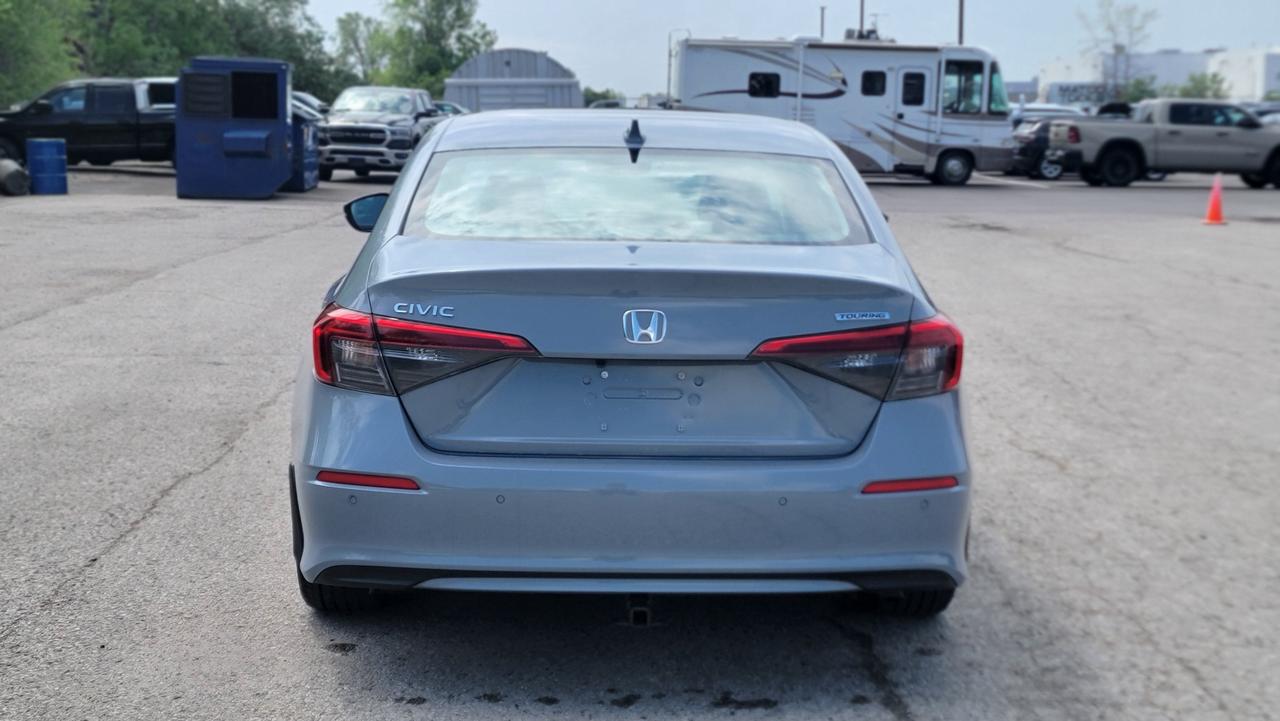 2022 Honda Civic Touring Photo