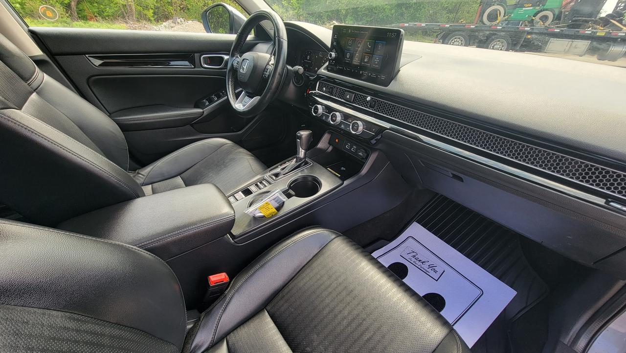2022 Honda Civic Touring Photo