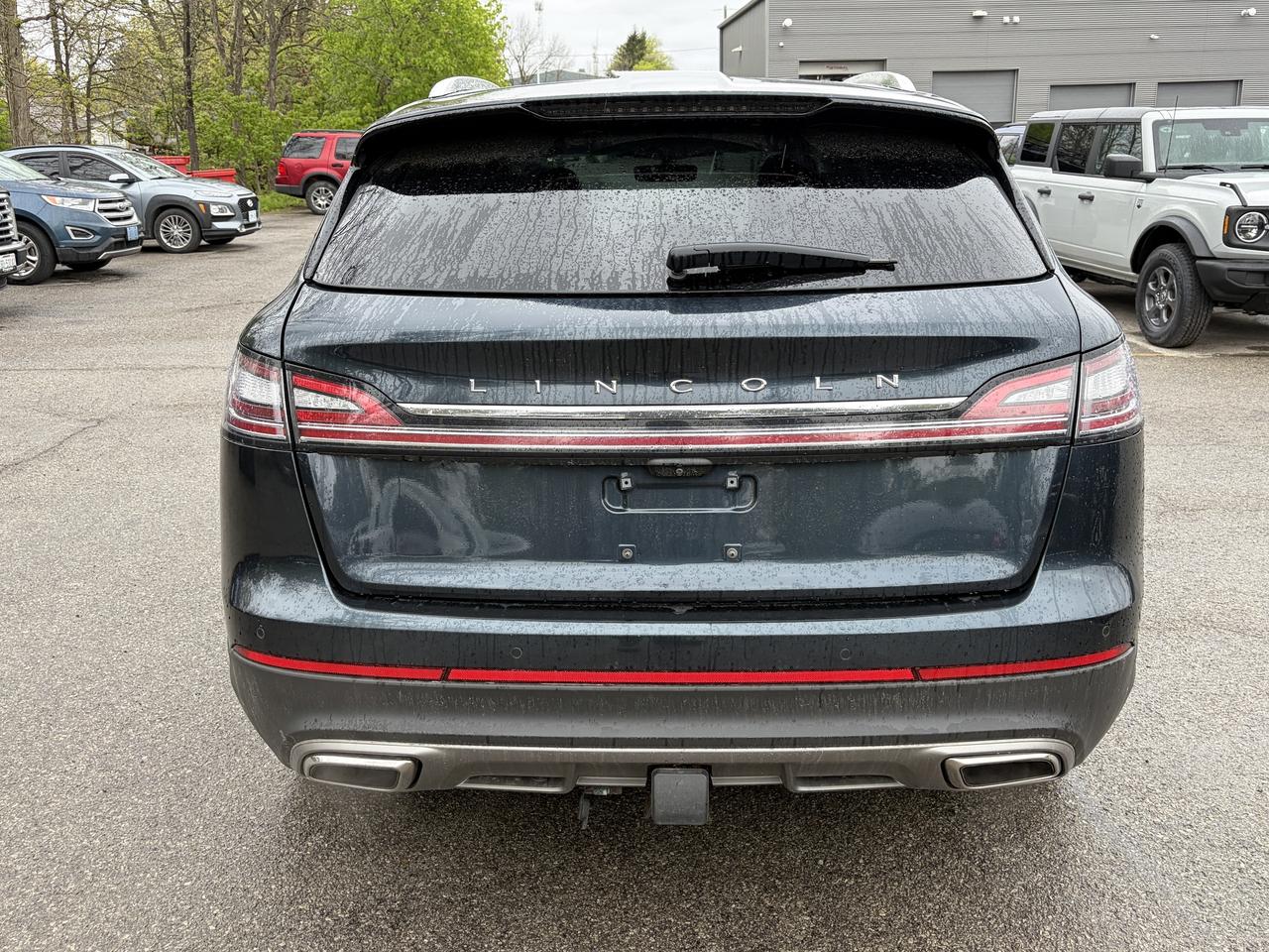 2023 Lincoln Nautilus Reserve AWD Photo3