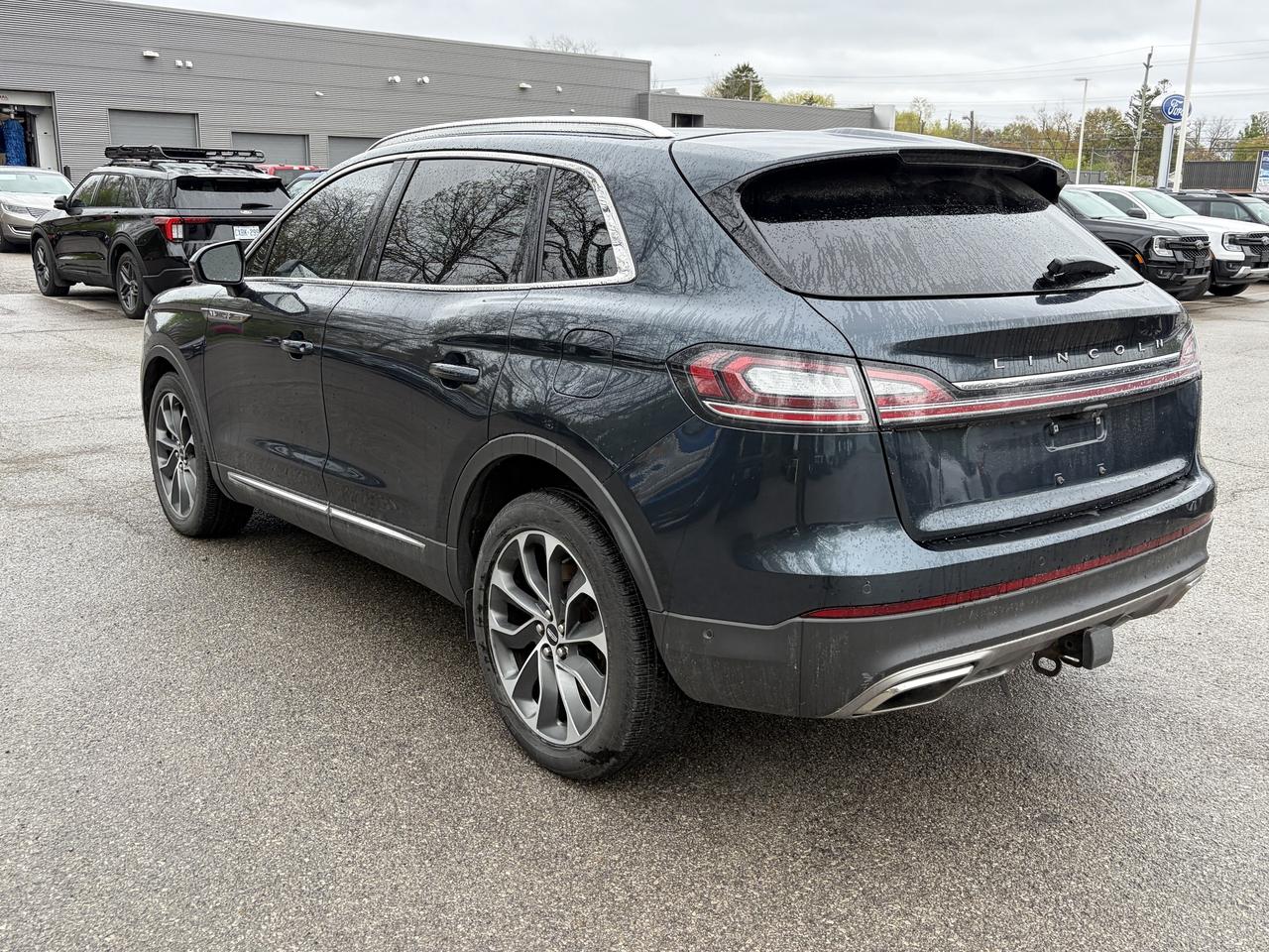 2023 Lincoln Nautilus Reserve AWD Photo2
