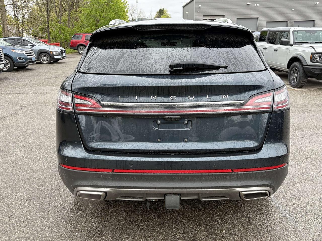 2023 Lincoln Nautilus Reserve AWD Photo3
