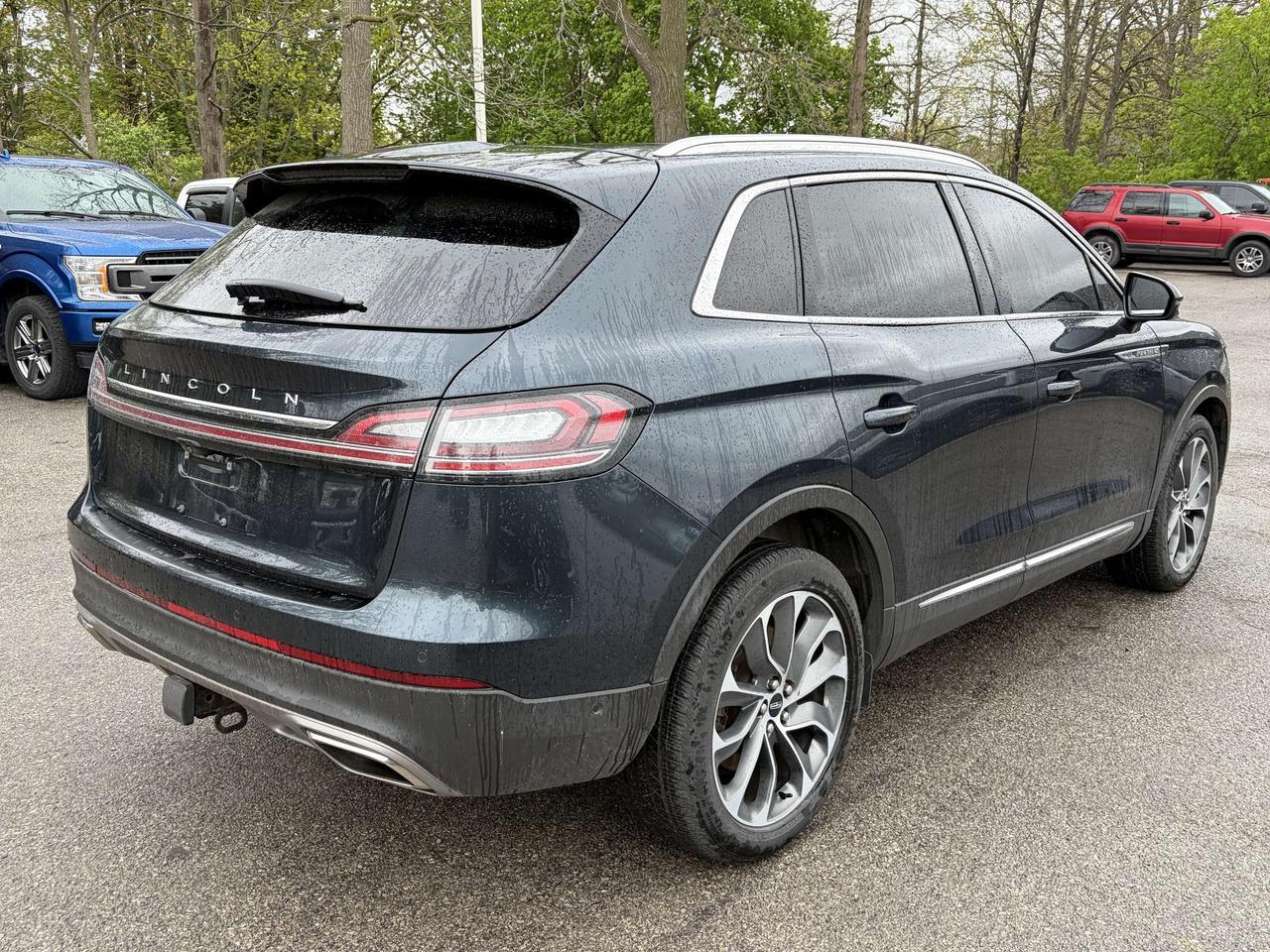 2023 Lincoln Nautilus Reserve AWD Photo4
