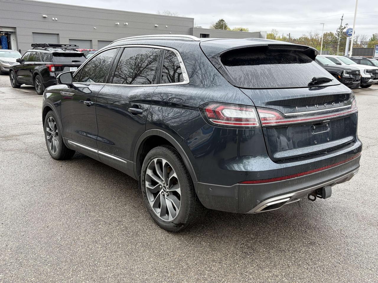 2023 Lincoln Nautilus Reserve AWD Photo2