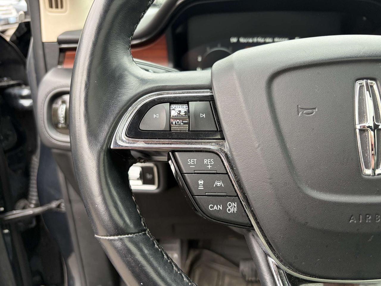 2023 Lincoln Nautilus Reserve AWD Photo