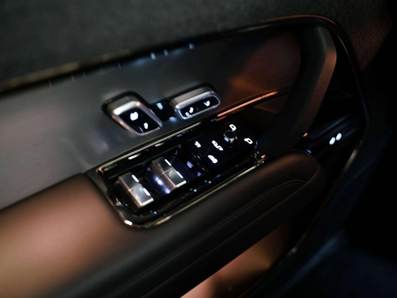 2025 Land Rover Range Rover Sport DYNAMIC | P400 | MERIDIAN | PANO | 23 IN Photo