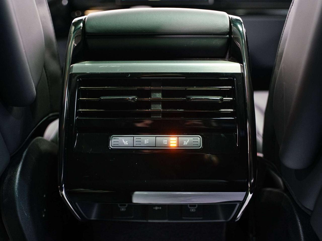 2025 Land Rover Range Rover Sport DYNAMIC | P400 | MERIDIAN | PANO | 23 IN Photo