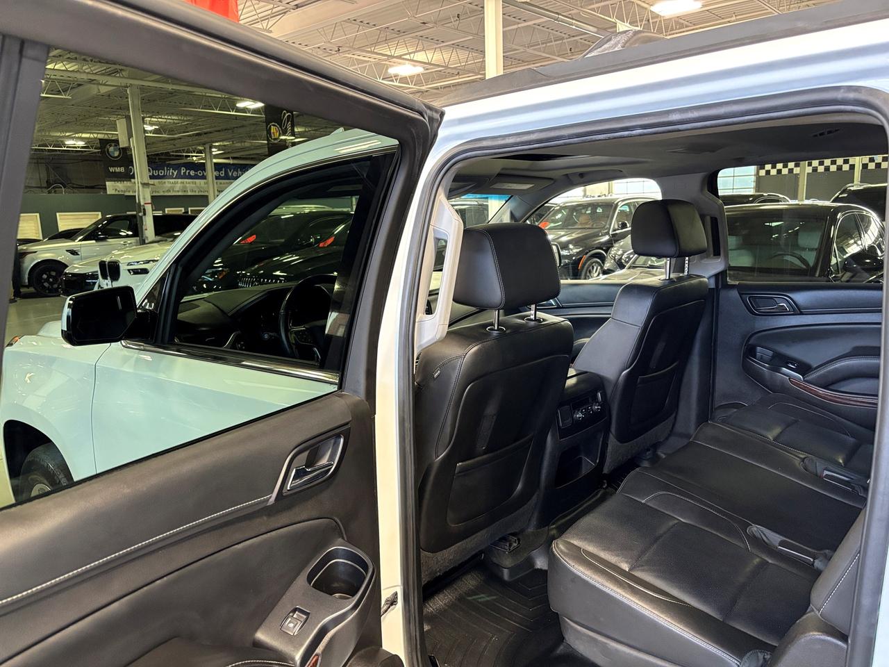 2015 GMC Yukon XL SLT|4WD|V8|8PASSENGER|BOSE|SUNROOF|LEATHER|+++ Photo