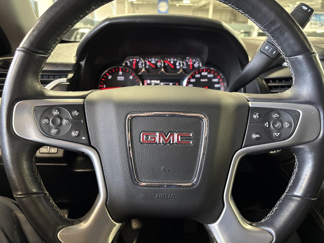 2015 GMC Yukon XL SLT|4WD|V8|8PASSENGER|BOSE|SUNROOF|LEATHER|+++ Photo