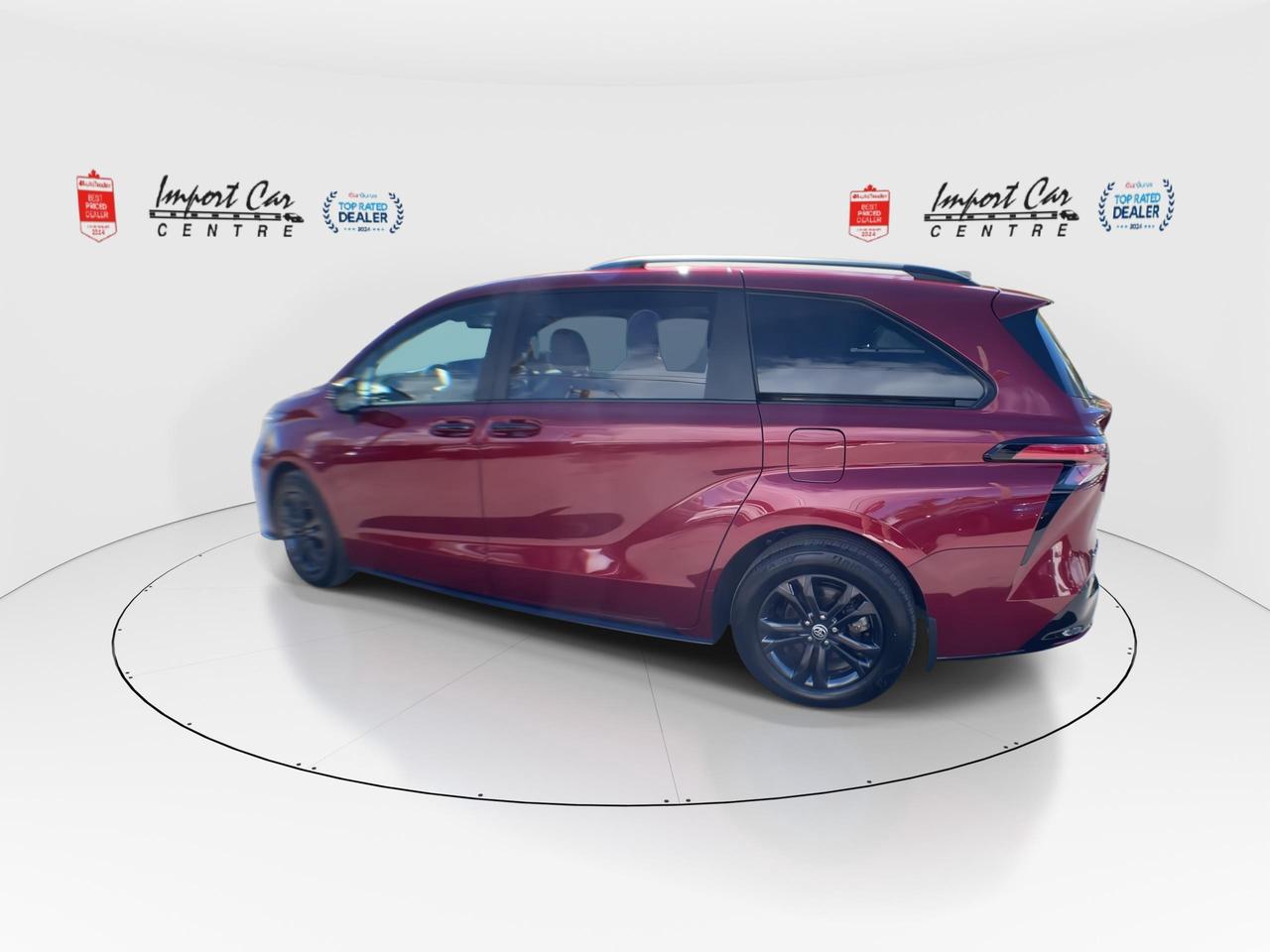 2026 Toyota Sienna XSE 7-Passenger Photo