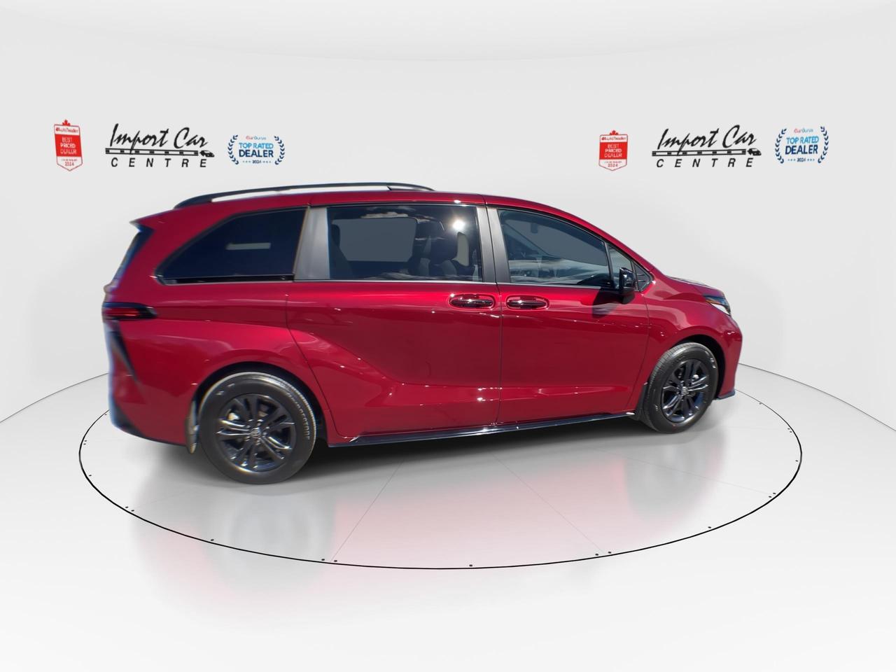 2026 Toyota Sienna XSE 7-Passenger Photo