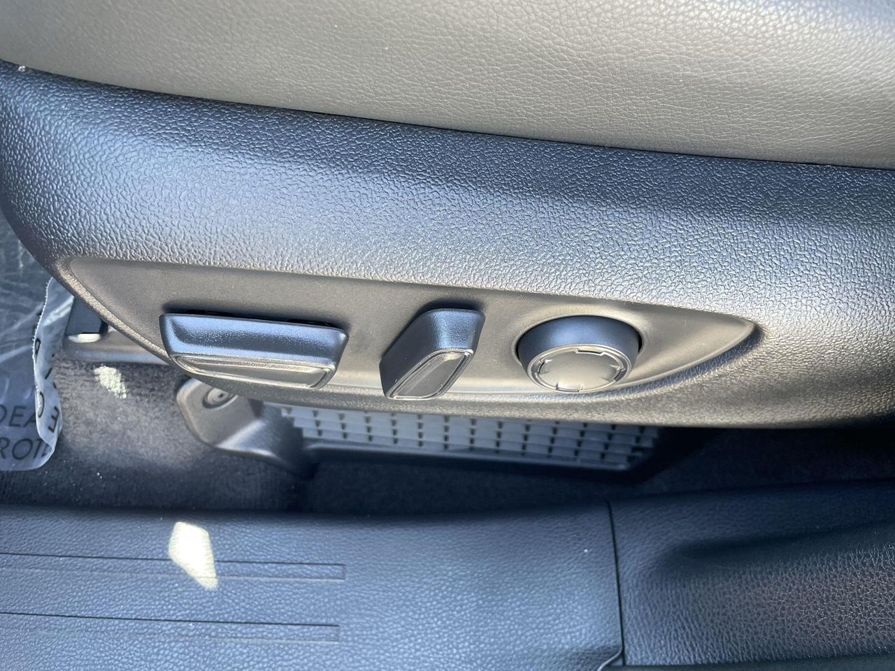 2026 Toyota Sienna XSE 7-Passenger Photo