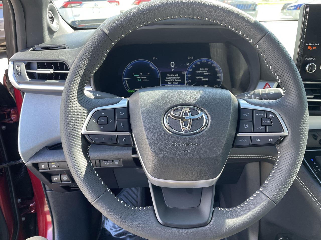 2026 Toyota Sienna XSE 7-Passenger Photo