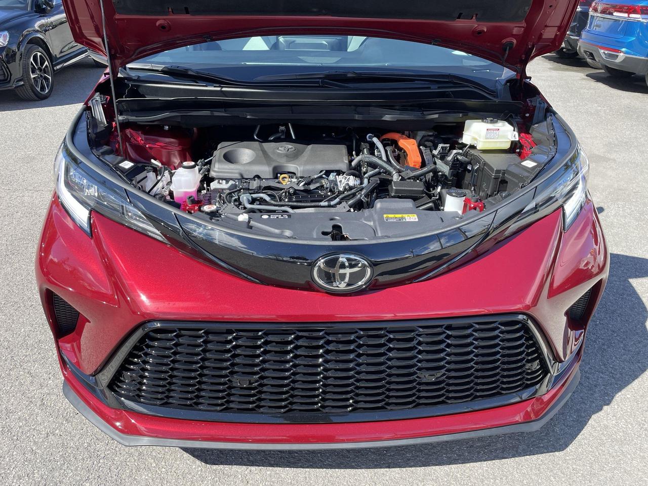 2026 Toyota Sienna XSE 7-Passenger Photo