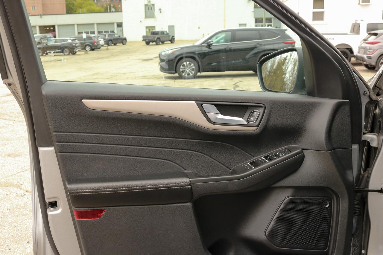 2022 Ford Escape SEL AWD | 1 KEY FOB | REMOTE START | HEATED SEATS Photo