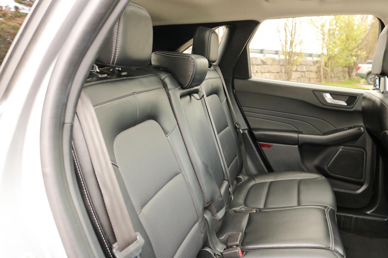 2022 Ford Escape SEL AWD | 1 KEY FOB | REMOTE START | HEATED SEATS Photo