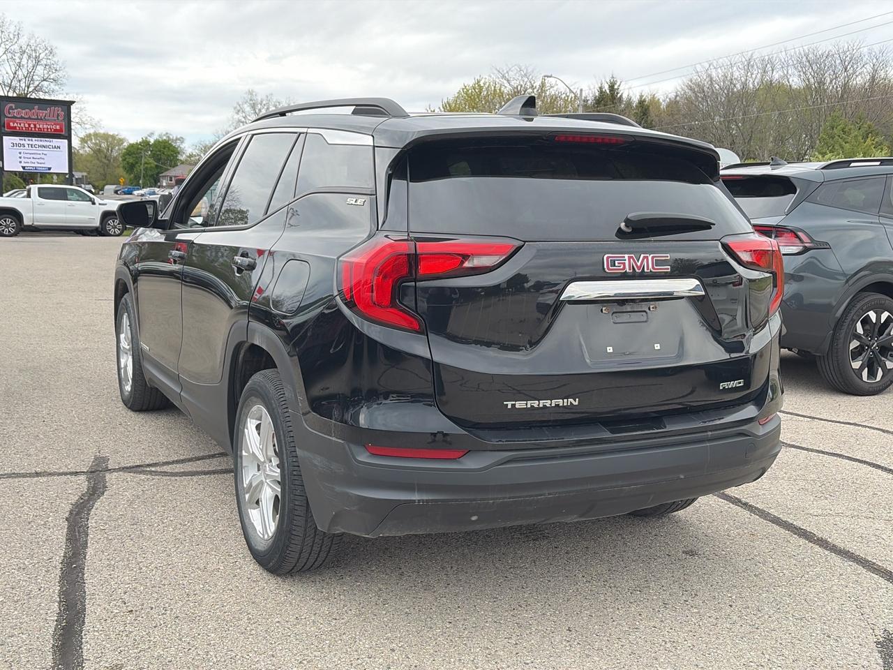 2018 GMC Terrain SLE, DIESEL, CLEAN CARFAX, REMOTE START! Photo