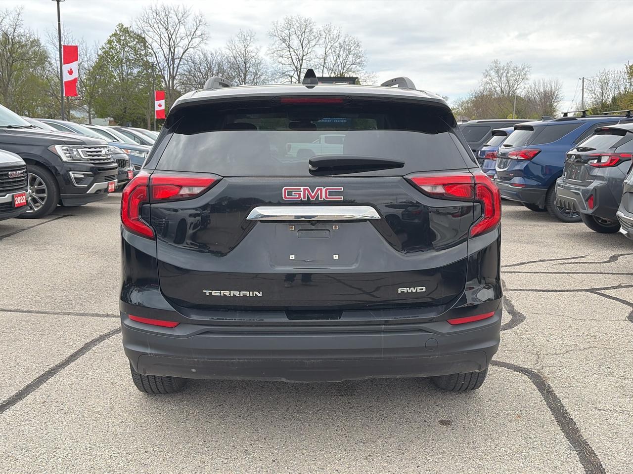 2018 GMC Terrain SLE, DIESEL, CLEAN CARFAX, REMOTE START! Photo